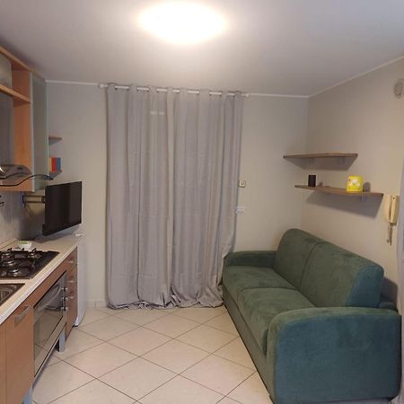 Affitta Camere Gold Barletta Esterno foto