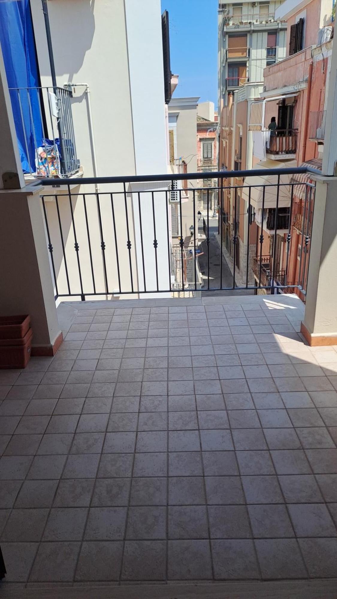 Affitta Camere Gold Barletta Esterno foto